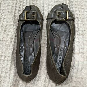 Burberry olive green flats size 8. Good condition.
